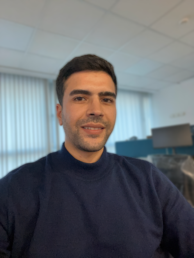 Profile picture of Abdelghani Moussaid, a .NET developer and marathon runner.